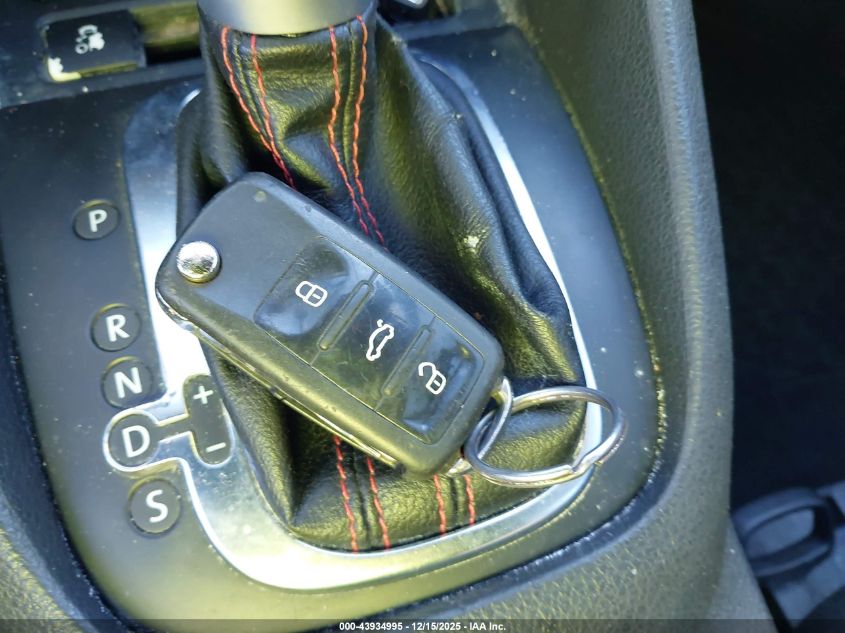 2013 Volkswagen Gti 4-Door VIN: WVWHV7AJ2DW117313 Lot: 43934995