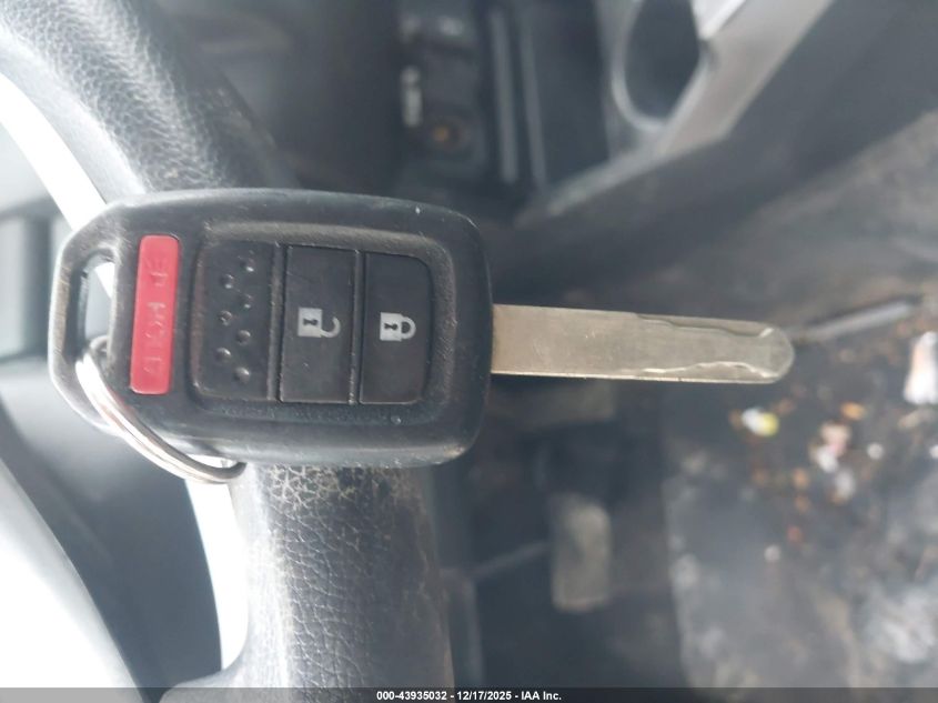 2015 Honda Fit Lx VIN: 3HGGK5H57FM734034 Lot: 43935032