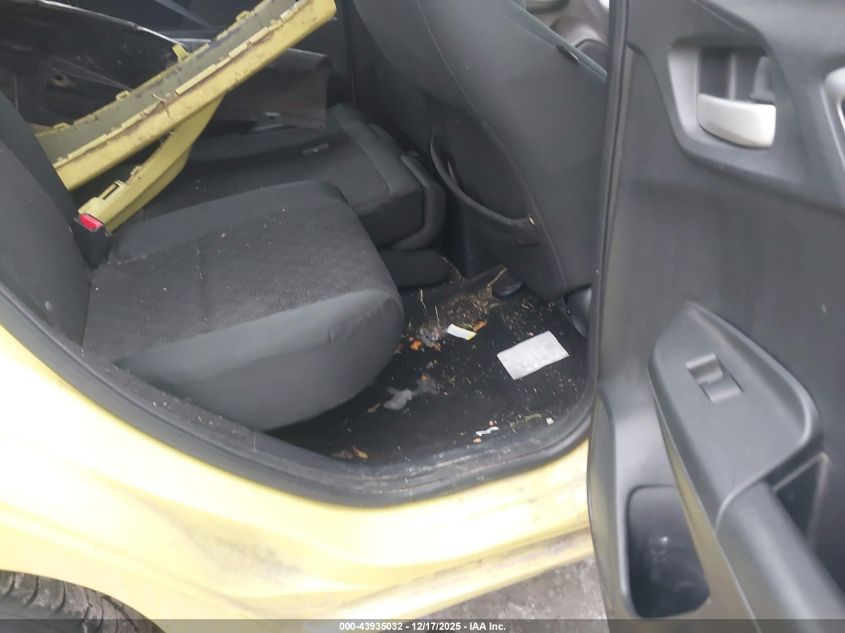 2015 Honda Fit Lx VIN: 3HGGK5H57FM734034 Lot: 43935032