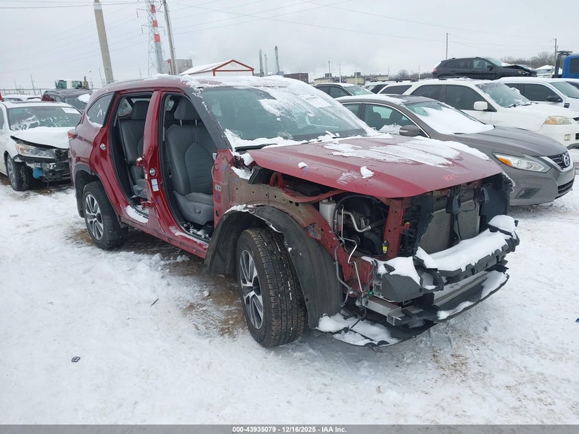 2021 Toyota Highlander Xle