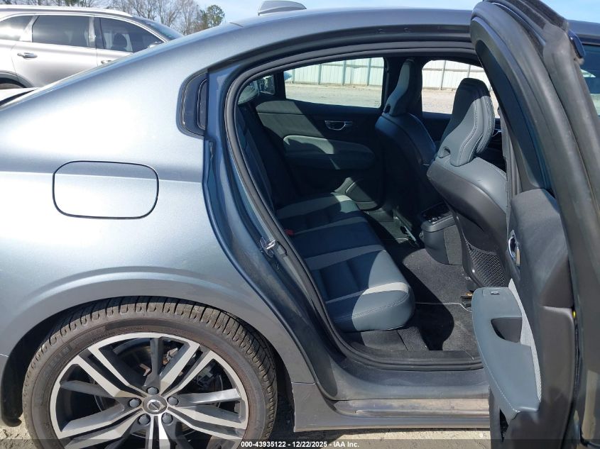 2021 Volvo S60 T6 R-Design VIN: 7JRA22TM8MG082065 Lot: 43935122