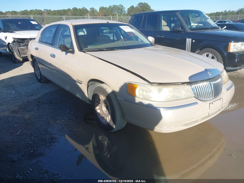 2000 LINCOLN TOWN CAR CARTIER
