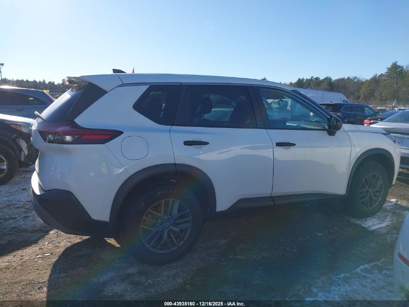 2022 Nissan Rogue S Fwd VIN: 5N1BT3AA7NC704092 Lot: 43935160