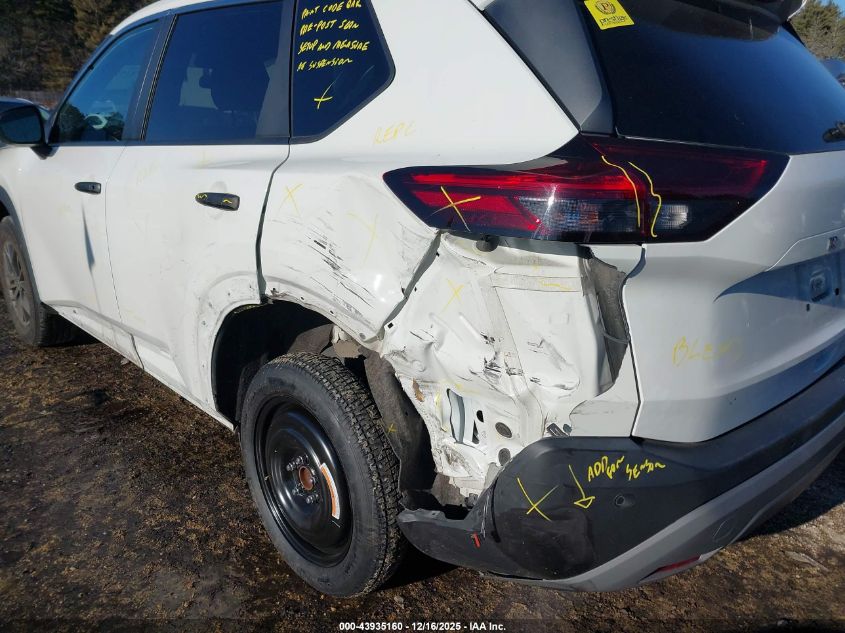 2022 Nissan Rogue S Fwd VIN: 5N1BT3AA7NC704092 Lot: 43935160