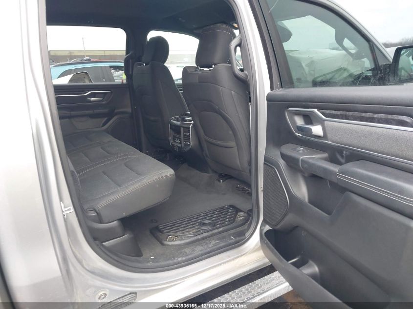 2019 Ram 1500 Big Horn/Lone Star 4X4 5'7 Box VIN: 1C6SRFFT4KN824020 Lot: 43935165