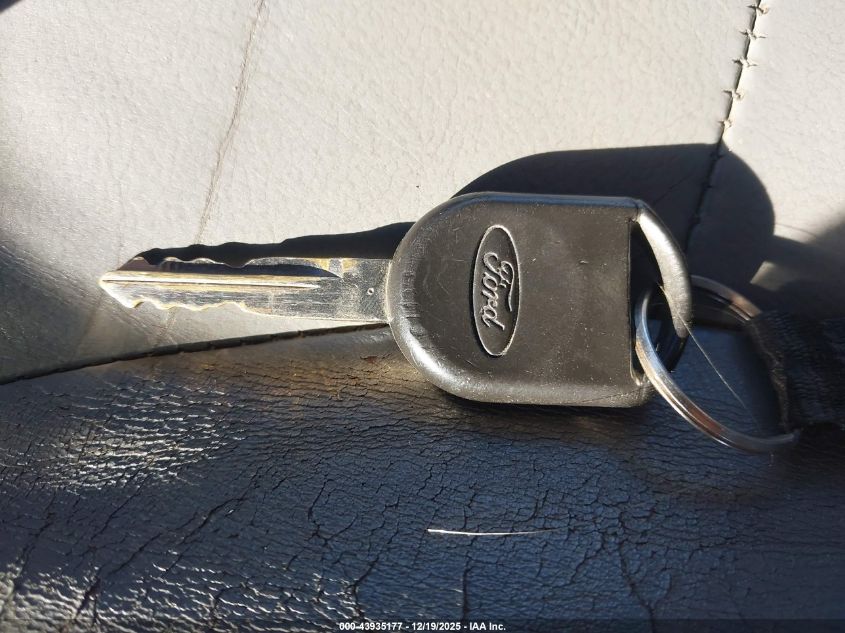 2005 Ford Escape Xlt VIN: 1FMYU93105KA70685 Lot: 43935177