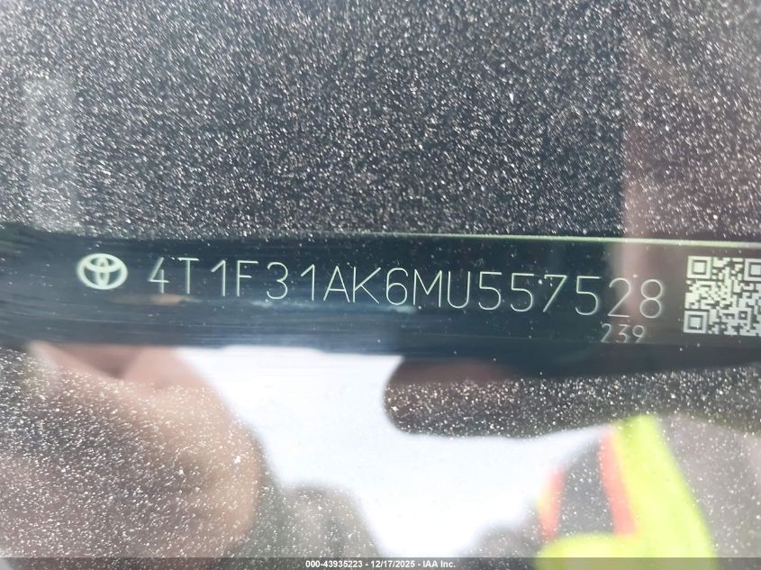 2021 Toyota Camry Xle Hybrid VIN: 4T1F31AK6MU557528 Lot: 43935223