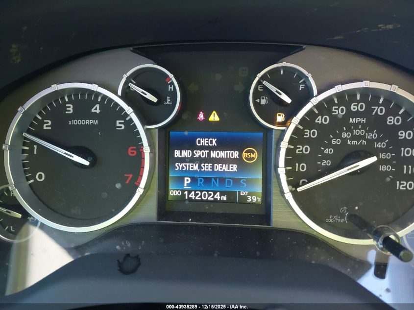 2017 Toyota Tundra Limited 5.7L V8 VIN: 5TFHW5F19HX593875 Lot: 43935289