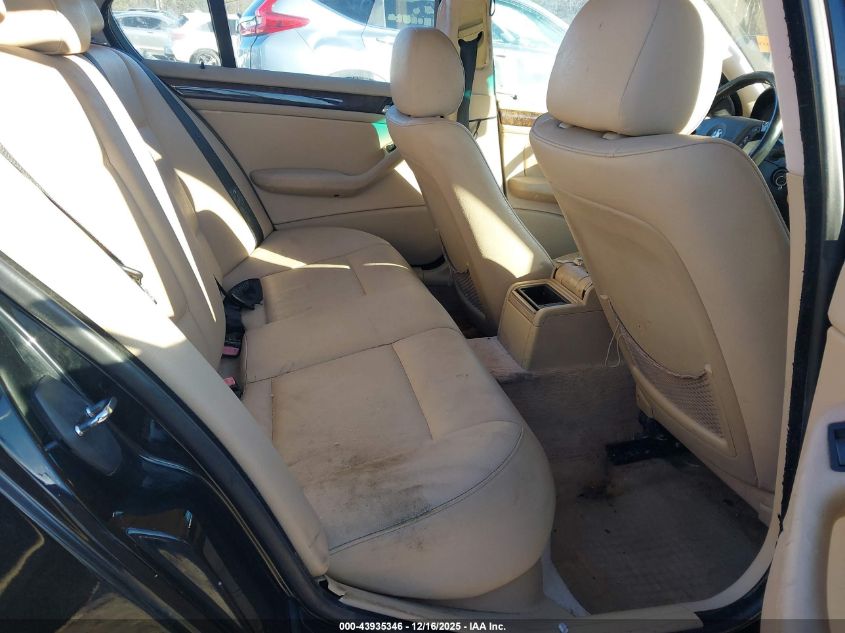 2003 BMW 325I VIN: WBAEV33453KR24527 Lot: 43935346