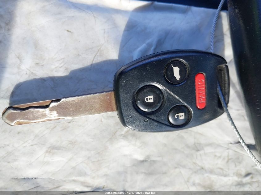 2011 Honda Pilot Ex-L VIN: 5FNYF4H50BB072801 Lot: 43935390