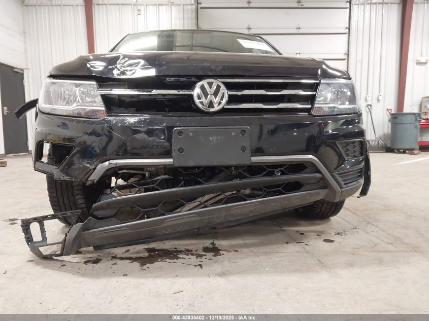 2020 Volkswagen Tiguan 2.0T Se/2.0T Se R-Line Black/2.0T Sel VIN: 3VV2B7AX6LM004886 Lot: 43935402