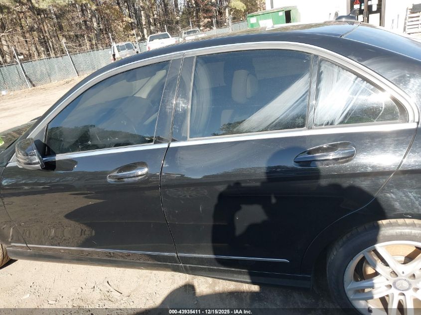 2014 Mercedes-Benz C 300 Luxury 4Matic/Sport 4Matic VIN: WDDGF8ABXEA953513 Lot: 43935411