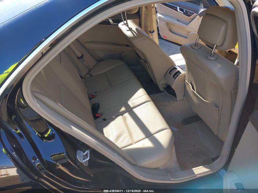 2014 Mercedes-Benz C 300 Luxury 4Matic/Sport 4Matic VIN: WDDGF8ABXEA953513 Lot: 43935411