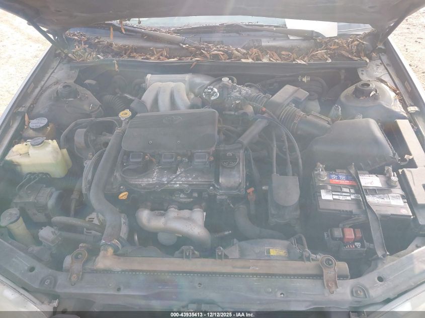 2000 Toyota Camry Le V6 VIN: 4T1BF22K1YU100626 Lot: 43935413