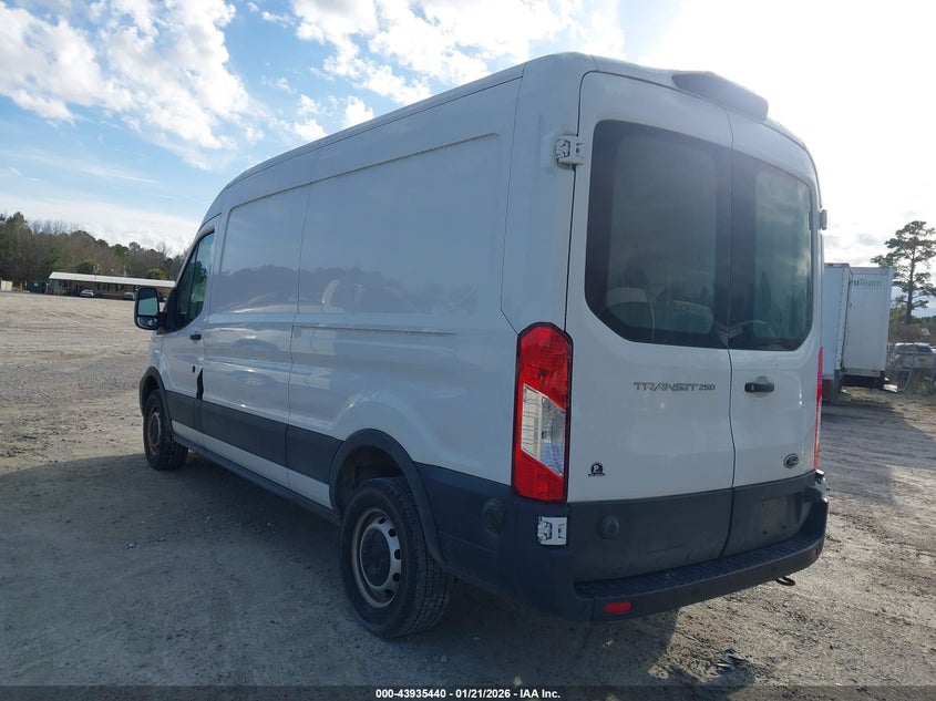 Vin: 1ftbr1c87lkb03138, lot: 44431069, ford transit-250 20203