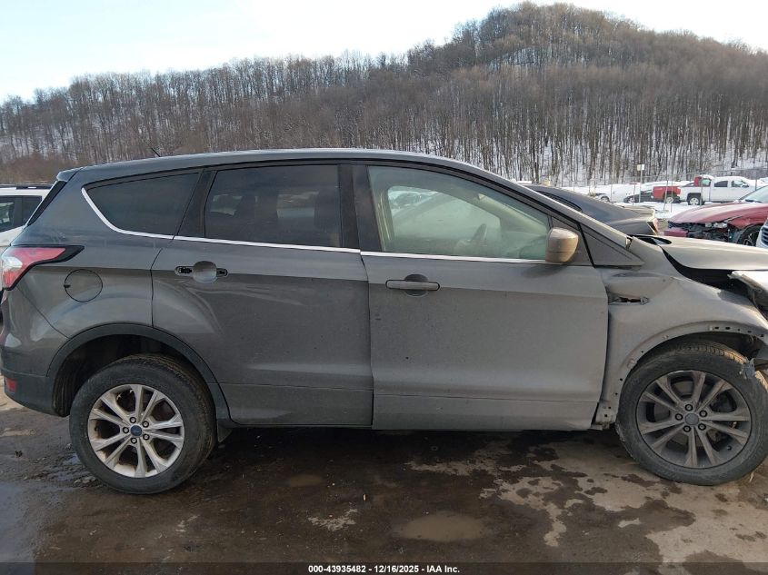 2017 Ford Escape Se VIN: 1FMCU9GD5HUC60862 Lot: 43935482