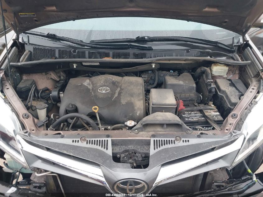 2018 Toyota Sienna Limited Premium 7 Passenger VIN: 5TDYZ3DCXJS962853 Lot: 43935565