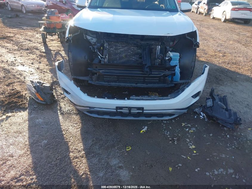 2021 Volkswagen Atlas 3.6L V6 Se W/Technology VIN: 1V2HR2CA4MC573981 Lot: 43935579