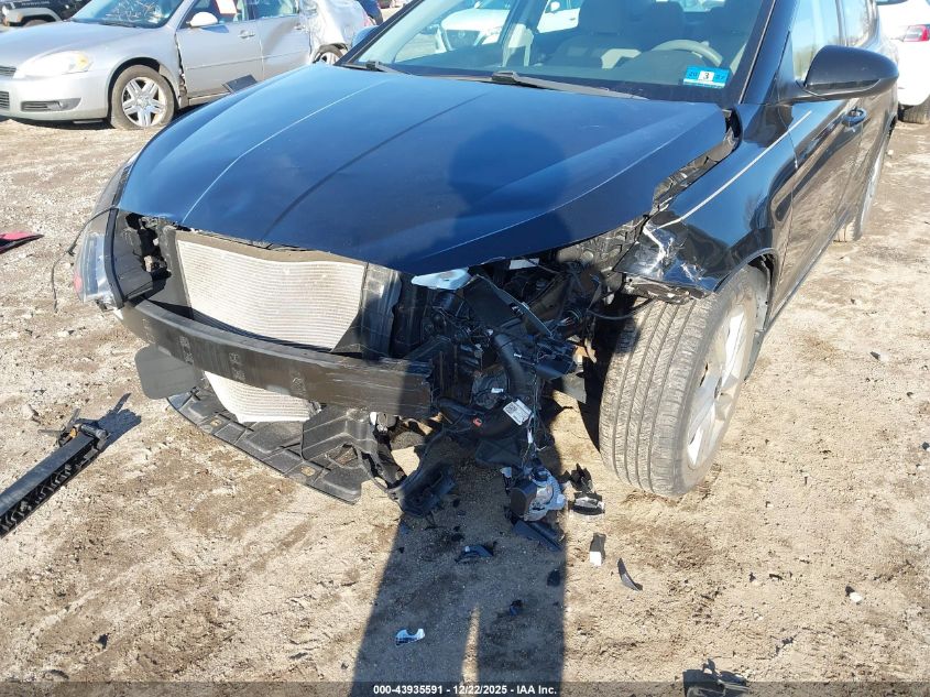 2020 Hyundai Elantra Sel VIN: 5NPD84LF4LH545837 Lot: 43935591