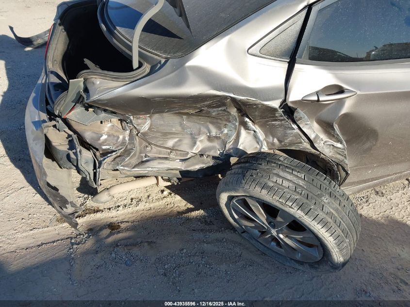 2012 Hyundai Accent Gls VIN: KMHCU4AE4CU058303 Lot: 43935596