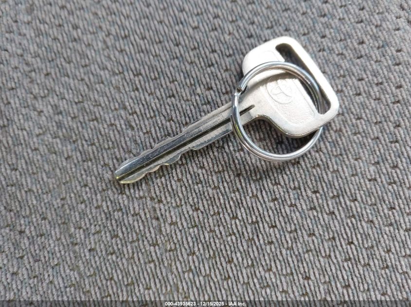 2002 Toyota Tundra Sr5 V8 VIN: 5TBRT34142S302564 Lot: 43935623