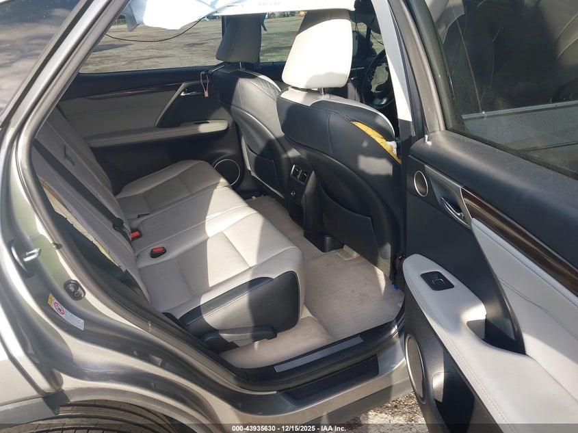 2T2ZZMCA2KC118208 2019 LEXUS RX photo no. 8