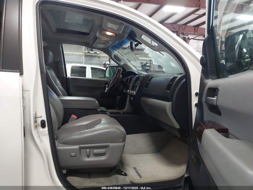 2011 Toyota Sequoia Platinum 5.7L V8