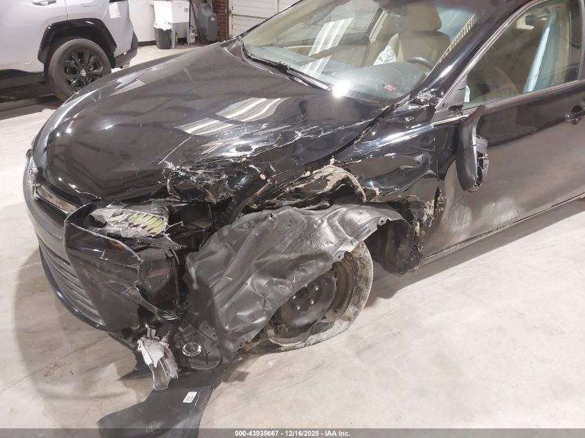 2017 Toyota Camry Le VIN: 4T1BF1FK2HU765765 Lot: 43935667