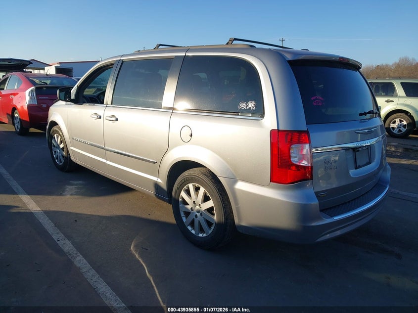 2016 Chrysler Town & Country Touring