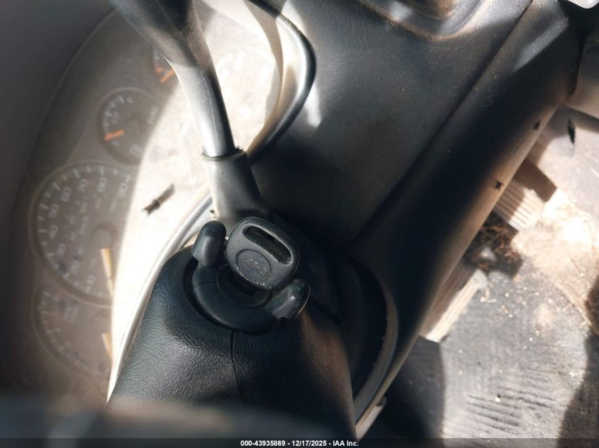 2001 Chevrolet Silverado 1500 Ls VIN: 2GCEK19T711276975 Lot: 43935869