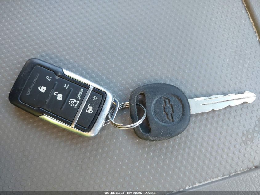 2002 Chevrolet Tahoe Lt VIN: 1GNEK13Z42J249065 Lot: 43935924