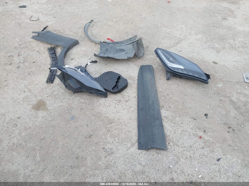 2017 Chevrolet Corvette Z06 VIN: 1G1YS2D63H5605130 Lot: 43935958