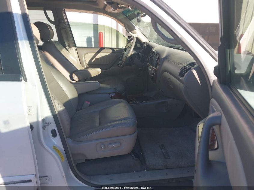 2005 Toyota Sequoia Limited V8 VIN: 5TDZT38A85S262575 Lot: 43935971