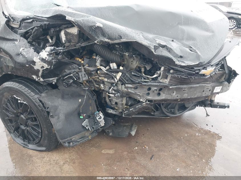 2018 Chevrolet Cruze Ls Auto VIN: 1G1BC5SMXJ7142483 Lot: 43935997