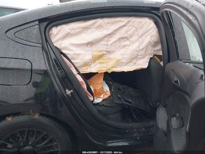 2018 Chevrolet Cruze Ls Auto VIN: 1G1BC5SMXJ7142483 Lot: 43935997