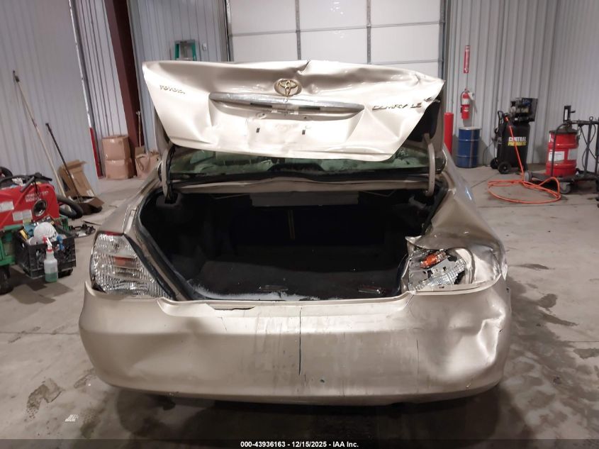 2002 Toyota Camry Le VIN: 4T1BE32K42U559875 Lot: 43936163