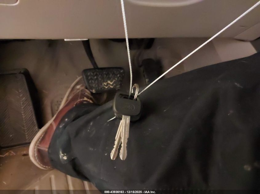 2002 Toyota Camry Le VIN: 4T1BE32K42U559875 Lot: 43936163