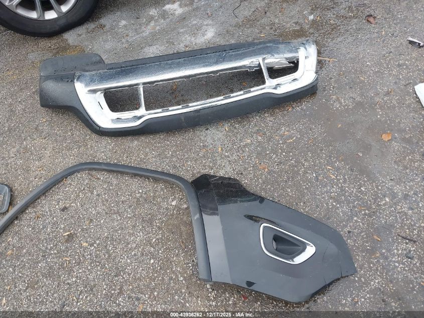 2015 Jeep Grand Cherokee Limited VIN: 1C4RJFBG8FC892877 Lot: 43936262