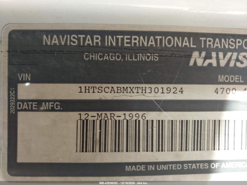 1996 International 4700 Rollback Tow VIN: 1HTSCAMBXTH301924 Lot: 43936302