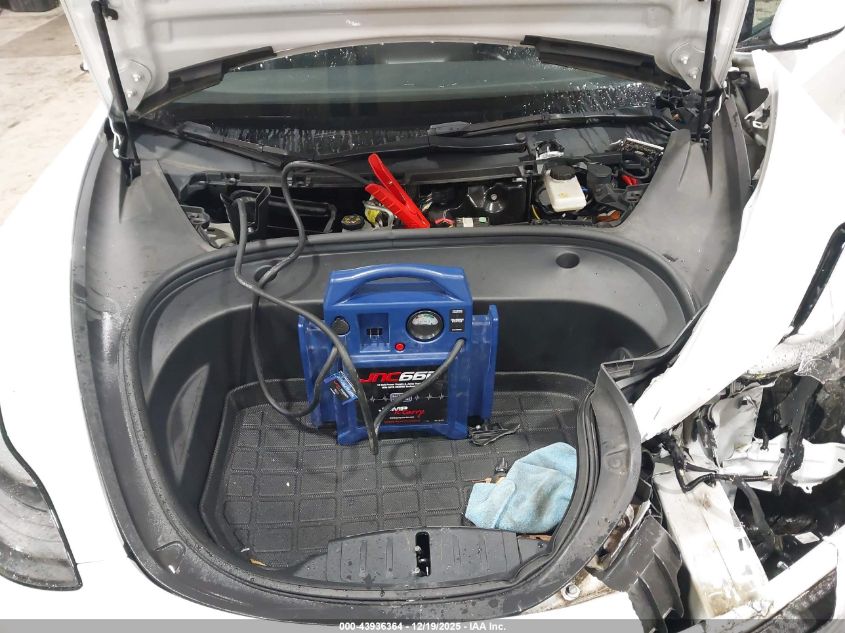 2022 Tesla Model 3 Long Range Dual Motor All-Wheel Drive VIN: 5YJ3E1EB3NF360810 Lot: 43936364