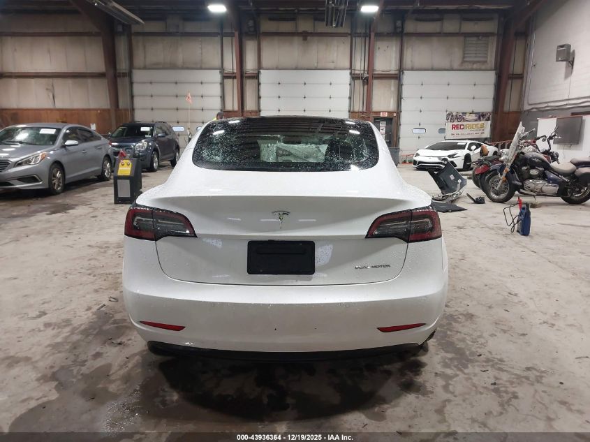2022 Tesla Model 3 Long Range Dual Motor All-Wheel Drive VIN: 5YJ3E1EB3NF360810 Lot: 43936364