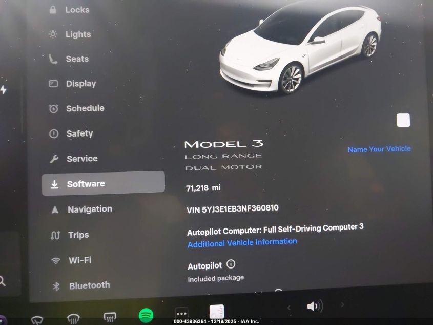 2022 Tesla Model 3 Long Range Dual Motor All-Wheel Drive VIN: 5YJ3E1EB3NF360810 Lot: 43936364
