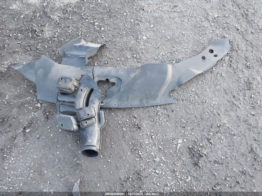 2017 Honda Ridgeline Rtl-E VIN: 5FPYK3F74HB011073 Lot: 43936381