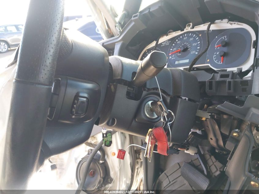 2002 Nissan Frontier Desert Runner Se-V6 VIN: 1N6ED26T12C300832 Lot: 43936402