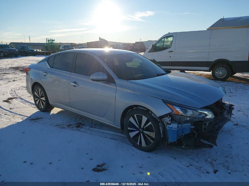 NISSAN ALTIMA SV FWD