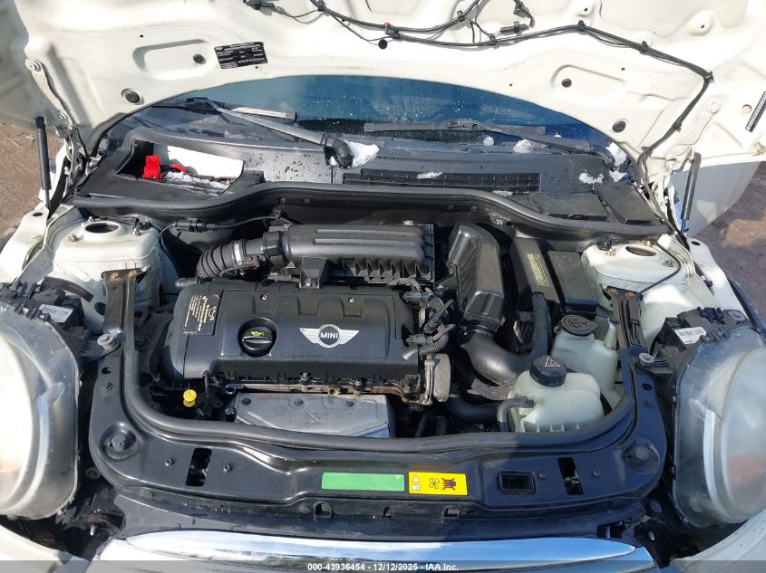 2011 Mini Cooper VIN: WMWSU3C59BT092486 Lot: 43936454