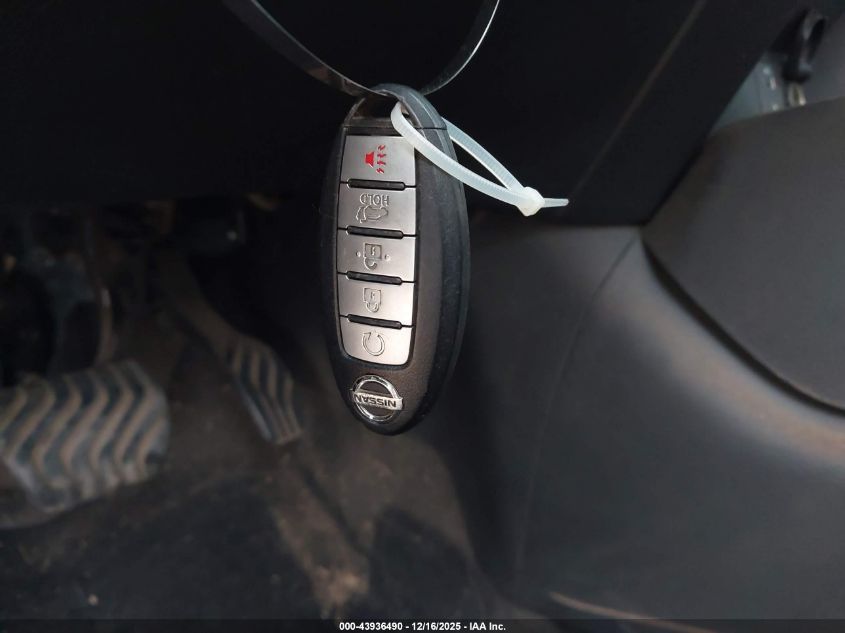 2017 Nissan Rogue Sv VIN: 5N1AT2MT1HC823036 Lot: 43936490