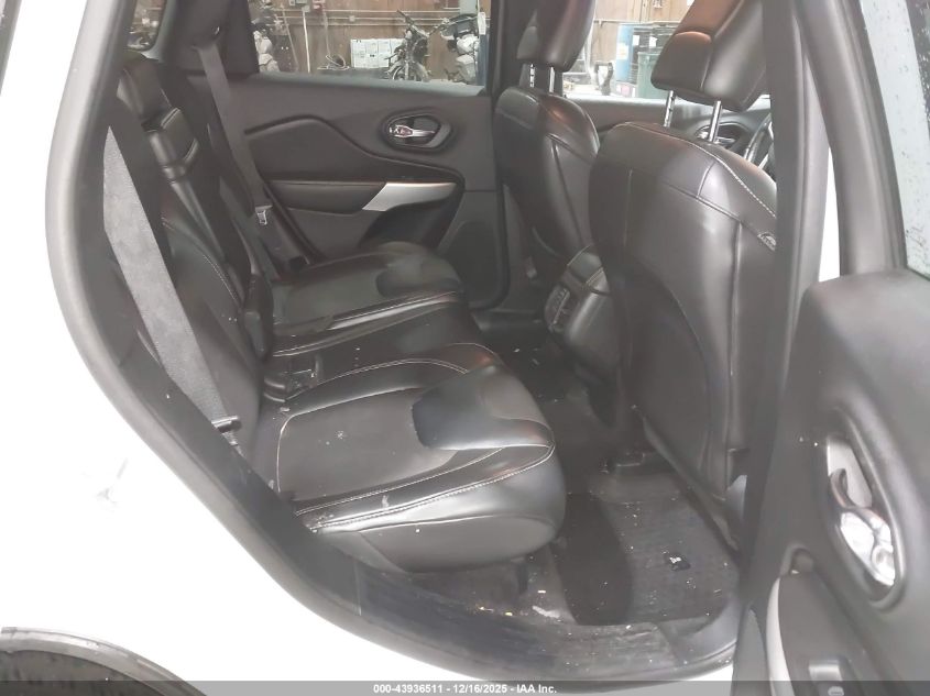 2018 Jeep Cherokee Latitude Plus 4X4 VIN: 1C4PJMLB9JD508042 Lot: 43936511