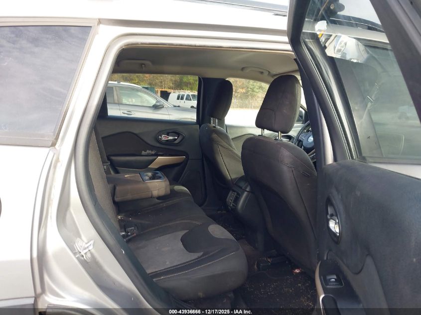 2018 Jeep Cherokee Latitude Fwd VIN: 1C4PJLCB8JD553368 Lot: 43936666