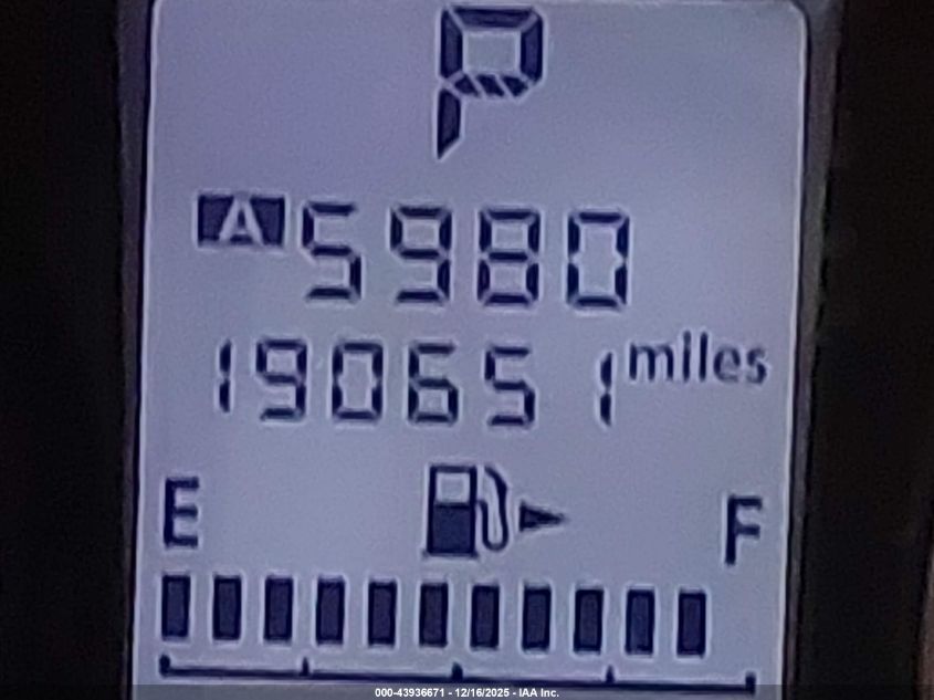 2013 Subaru Xv Crosstrek 2.0I Premium VIN: JF2GPAVC3D2833807 Lot: 43936671